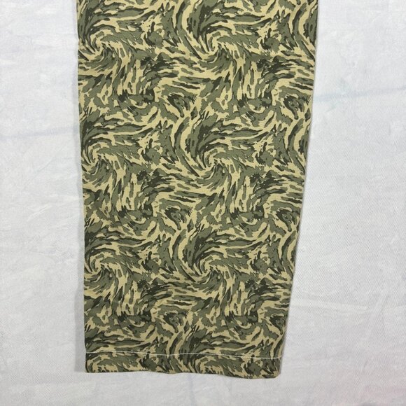 True Religion Camo Cargo Pants Mens Green Swirl Camo Utility Work Size 36 - Picture 12 of 16